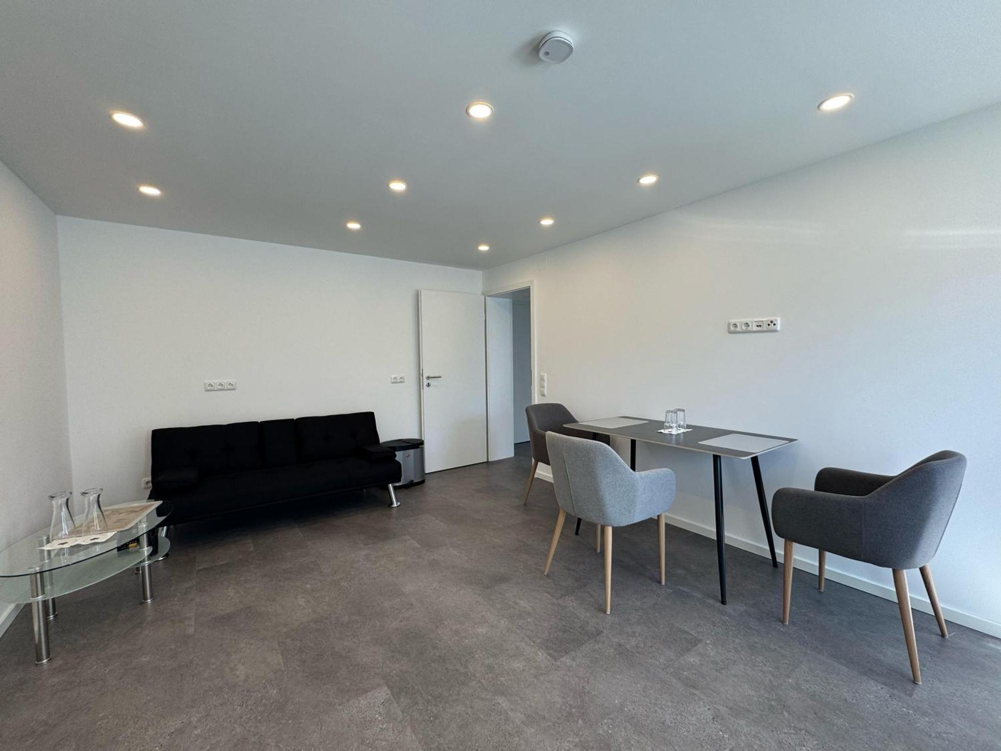 W&P Living Wohnung Mit Ausblick - Parkplatz Biberbach (Bavaria) Exterior foto